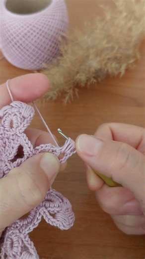 So Brilliant👍 crochet round table