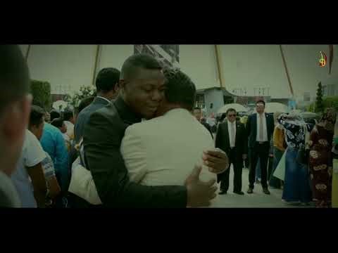 ES DIOS "Así es como Canta, Alaba y Adora la Luz del Mundo a nuestro Dios" LLDM