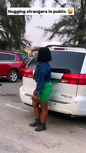 Hugging Strangers in Public: A Heartwarming Experience