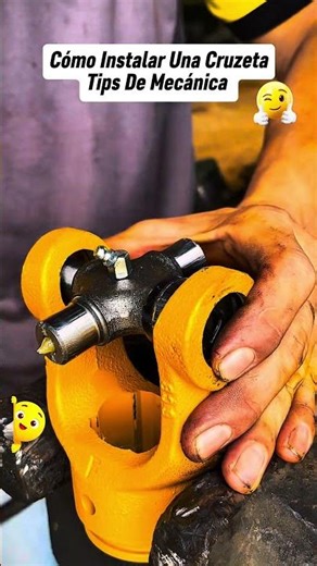 How to change your car's U-joint easily (Mechanic's trick) 🚘