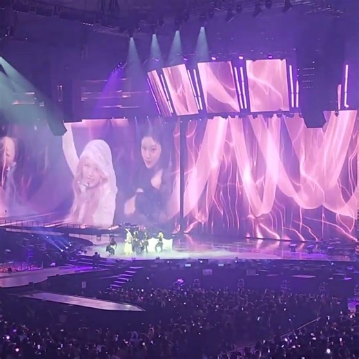 IVE 🌺 Gaeul 👼 Odd 🌠 251031 #ive #アイヴ #아이브 #DIVE #ダイヴ #다이브#Gaeul #ガウル #가을 #秋天 #秋ちゃん