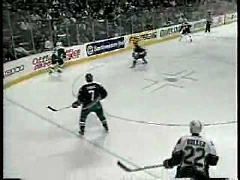 Brett Hull's 600th (and 601st) goal :: The Hullennium (12-31-1999)