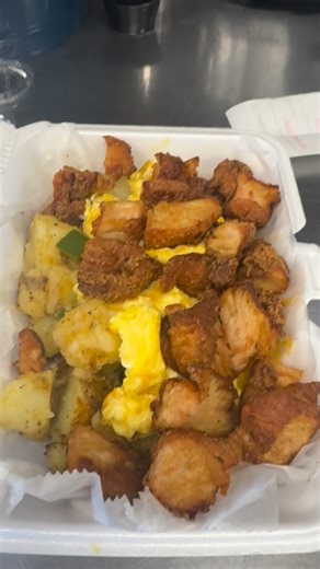 FOOD WARS ALL DAY at @mightywingshop! Pull up and smash our West Side Pile Up topped with one of our Mighty Bites! Dine in, vibe out, and taste why we’re the hottest spot on the West Side! 📍 20131 Greenfield, Detroit, MI 48235 📞 313-270-2976 #MightyWingShop #FoodWars #DetroitEats #WestSidePileUp #MightyBites #DetroitFoodies #EatLocal | Mighty Wing Shop