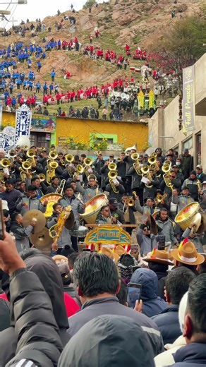 Banda Mejillones de Bolivia: La Música de Azangaro