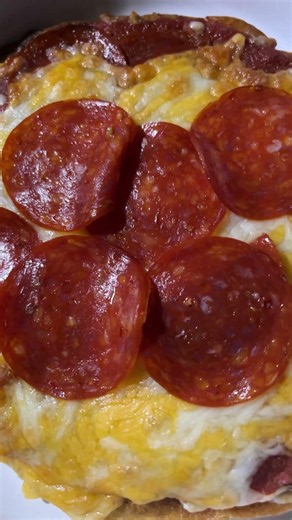 Pizza!! Pan ! Broil/toast 2 min