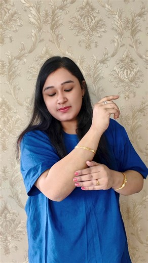 Arpita Sarkar on Instagram: "Comment for Link You have a function, a shoot, or sudden plans… but your skin is just not cooperating 😩 No time for treatments. No waiting for results. No filters. That’s when I tried Sanfe Instalite Wipe-Off Body Cream — apply it, wipe it off, and suddenly… my skin looks smoother, more even, and camera-ready ✨ #InstantGlow #QuickFixSkin #SanfeInstalite"