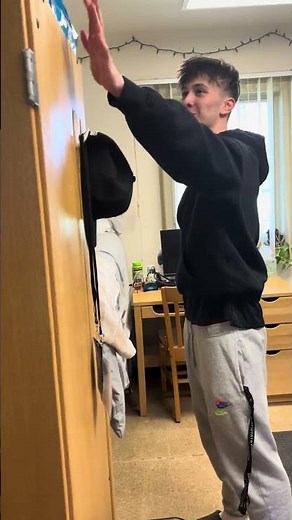 Here's a room tour of the all male residence hall, McMillan! #whitworthuniversity #whitworth