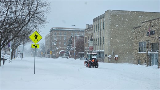 Central WI snowstorm cleanup underway as officials urge patience
