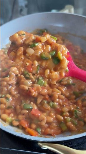 BEST Spiced Cheesy Baked Beans on Toast! British food made delicious!