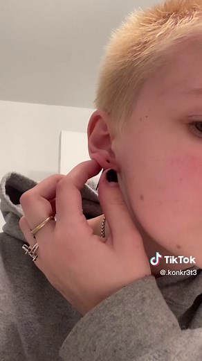 Ear Stretching Journey: From 8g to 6g & 6g to 8g