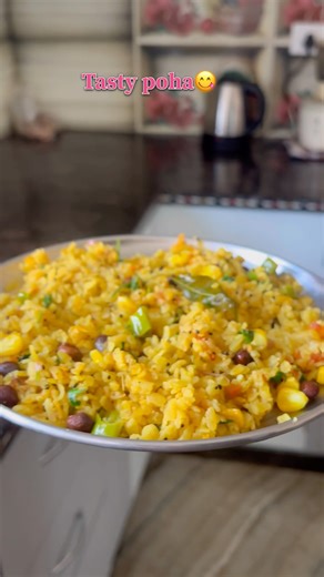 Tempting Poha 😋 #shorts #food #fyp #yt #Poha#foodlover #BreakfastRecipe#FoodShorts
