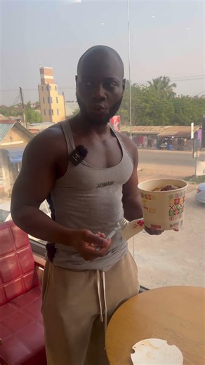 Thevillagebeast trying Ghana best jollof rice #thevillagebeast