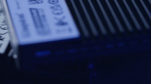 Le SSD Kingston DC3000ME PCIe 5.0 NVMe U.2 fait son entrée sur le marché ! Avec des vitesses allant jusqu'à 14 000 Mo/s, jusqu'à 2,8 M IOPS et des capacités de 3,84 à 15,36 To, il est parfait pour le HPC, les services cloud et l'edge computing. ☁️️ | Kingston Technology | Facebook