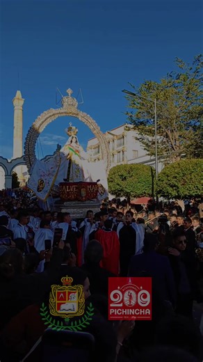 Procesión Virgen de Merced: Colegio Pichincha Bicentenario