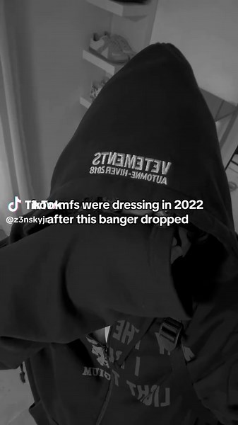 Fashion Trends of 2022: How People Styled Outfits