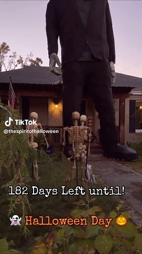 #halloween #spooky #monstermash #frankenstein #thespiritofhalloween #viral #trending #foryoupage #halloweendecorations #pumpkin🎃