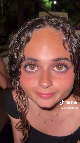 Recuerdos de Pou: Humor y Filtros Divertidos