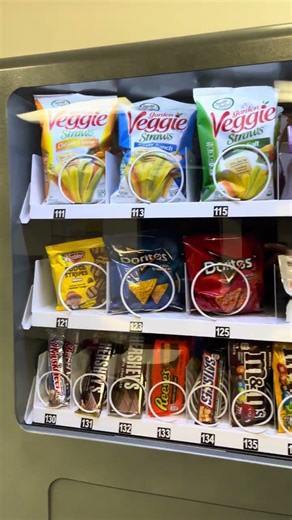 Seaga 2300 with Nayax monyx wallet rewards program