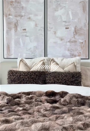 We had a generational catch-up and I completely forgot to film most of our hangout but just know, a time was had & we got ID’d as usual lol. Also hard launching my console that I lowkey built very incorrectly 😂Hope everyone had a wonderful week!! 🥹🤍 @The 7 Virtues Perfume @Morphe Cosmetics #vlogtok #minivlog #daily log #dailylife #sundayvlog