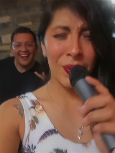 un finde de tantos hermosos findes 🖤💄💋🎙️🎶🖤 #andy #lapaz_bolivia🇧🇴 #singer #simevasaabandonar🎶🎶 #cantante