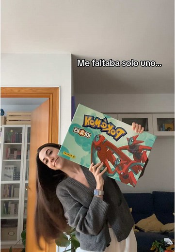 Por fin… la he terminado!!! Soy bastante feliz… la tuve entera de pequeña y perdí algunos (fue mi hermano) pero ya la tengo toda de nuevo😈😈😈 si no os gusta decidmelo, que me da igual!😋 #coleccion #pokemon #krakspokemon #kraks #tazos #album #albumdetazos #manga #anime