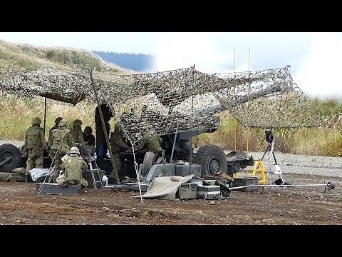 立ち上る火柱、揺れる地面◆「１５５ミリ榴弾砲」２００メートル先でさく裂