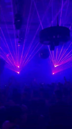 Marie Vaunt remixes “Numb” by Linkin Park (live in Melbourne, Australia) 27/02/26