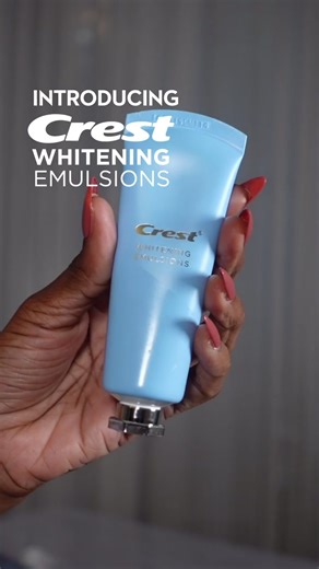 Easy Application with Crest Whitening Emulsions