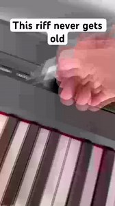 Timeless piano magic: This riff never gets old and always amazes