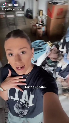 First night 🌙 get ready for all the apartment content