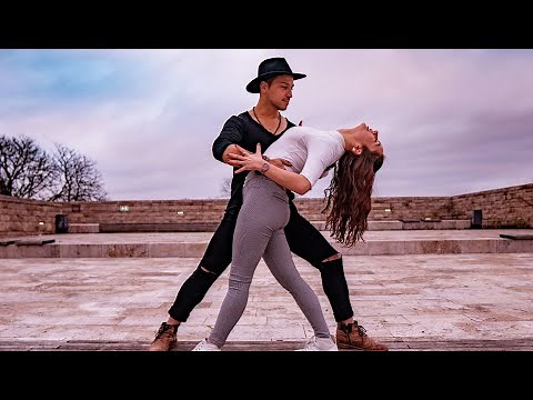 Tu me haces tan feliz - Salsa Dance