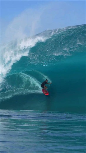 🔴(NOT A.I.) SLAB RIDER Matahi Drollet Teahupo'o #surfing #surf