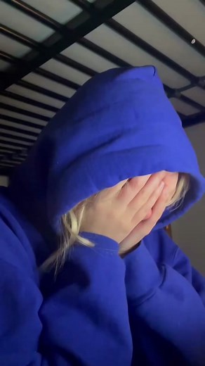 This is too cute. #windows Song: Pope Is A Rockstar - Sales @wearenotsales