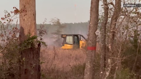 Fire crews contain 56-acre blaze in Jasper County