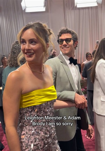 I put myself in timeout for this one @Golden Globes #goldenglobes | Leighton Meester