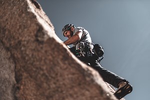 Rock Climbing: A Beginner's Guide to Going Vertical - Fresh Hobby