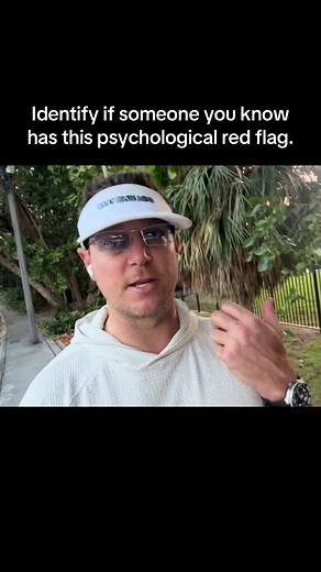 Psychological Red Flag: Identify Triangulation