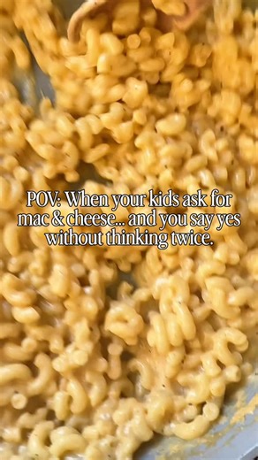 My kids ask for mac and cheese constantly… so this high-protein cottage cheese version has become our new go-to. Comforting, kid-approved, and way more filling than the boxed stuff. Comment “recipe” and I’ll send the recipe w/ full macros. cottage cheese recipes | high protein dinner | easy mac and cheese | kid-friendly meals | comfort food made healthy | cottage cheese mac and cheese https://www.eatingbirdfood.com/high-protein-cottage-cheese-mac-and-cheese/ | Eating Bird Food
