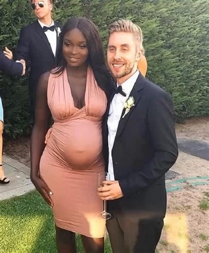 The dark-skinned model got married to a blue-eyed blonde. 😲 And now they have incredibly beautiful children who blend the best features of both parents. Now look what they look like. 😲🥰 Photos are in the first comment below 👇👇 | Funky Style