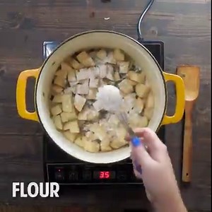 Corn and Chicken Chowder! We all love this soup! RECIPE: http://www.bunsinmyoven.com/2011/02/18/corn-and-chicken-chowder/ | Buns In My Oven