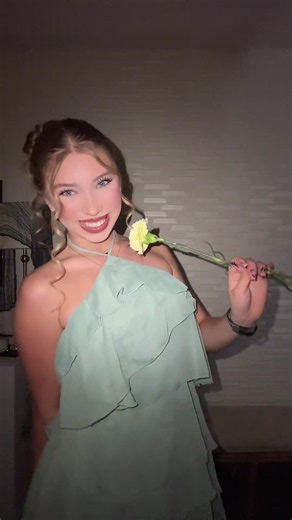 Homecoming Video: Don't Mind the Transition, Just the Vibe!