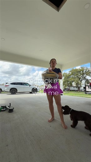 actually love the way it turned out today, at least I get to use color in my booth! Y’all go check out Born again thrift flip and resale! ##vendorbooth##thrifting##antiques##homedecor##homeinterior