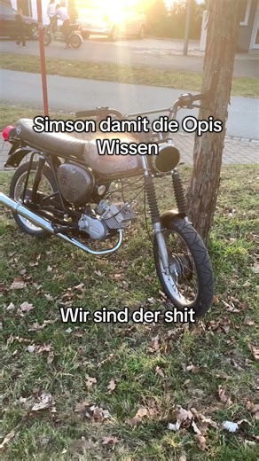 Wir sind der shit 🗿#s51 #simson #deutsch #simme @Tim_MTB🌊 @Schlessi🇩🇪🦅 @fabix @xden45 @. @🦅🇩🇪Leon🇩🇪🦅 @️ @o44.bennn @L3nn4rt_10 @-paul🇩🇪👺 @🦅🇩🇪gohst🇩🇪🦅 @𝖋𝖎𝖔𝖓𝖆 @marvin_44er @𝓂𝑒𝓁𝓁𝓎 @rudi_dirt🦎 @VoiDz