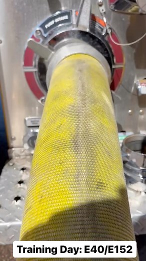 Today @phoenixfiredepartment and Glendale crews worked on dual pumping. Multiple agencies work together to help improve outcomes when responding together in the automatic aid dispatch system. The automatic aid system also allows fire departments to share resources and expertise. This can be especially beneficial in large cities like Phoenix and surrounding suburbs like Glendale, where there are multiple fire departments that cover a wide area. By working together, fire departments can ensure tha