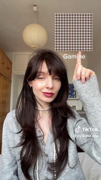 Gamine vs natural style type What to wear for gamine and natural? #gamine #styletypes #naturalstyles #bodytype #kibbe