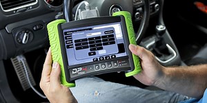 Tachostand prüfen: So erkennen Sie Tachomanipulation bei Gebrauchtwagen