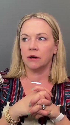 Now streaming!🎙🎧 Melissa Joan Hart explains is all, from how she got her starts on her iconic television series, her Blossom audition, what it’s like to have your mom as your manager, and how her strong sense of responsibility helped her cope with the pressures of being a child actor. She teaches Mayim about clam breeding and “Christmas Culture", and opens up about her journey as a lifelong learner. Visit ▶️ https://www.bialikbreakdown.com/show for the full episode! 🧠💥 #BialikBreakdown #mayi
