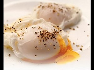 "How To Poach Eggs" Perfectly Poached Eggs....made simple