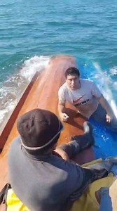 668K views · 3.5K reactions | Gracias a Díos todos salvos❗❗ La embarcación de menor escala FRANCESCA POLAR se volteo el día de hoy a las 8 am prox, a fuerita de la isla de Chao. Gracias a DIOS toda la tripulación ya fue rescatada por otro embarcación. El motivo del accidente se desconoce la autoridad marítima ya inicio las investigaciones. Video de la tripulación antes que sean rescatados. | Pesca a la Deriva | Facebook