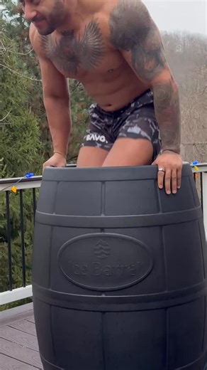 Daniel Calabrese on Instagram: "SLU-PP-332 Both cold exposure and SLU-PP-332 increase calorie burn by forcing mitochondria to waste energy as heat instead of storing it as ATP. That process is called mitochondrial uncoupling. When mitochondria are uncoupled: • Fuel (fat + glucose) is burned • Heat is produced • Fewer usable calories remain for storage Cold works top-down 1. Cold sensors in skin detect temperature drop 2. Brain activates the sympathetic nervous system 3. Norepinephrine is release